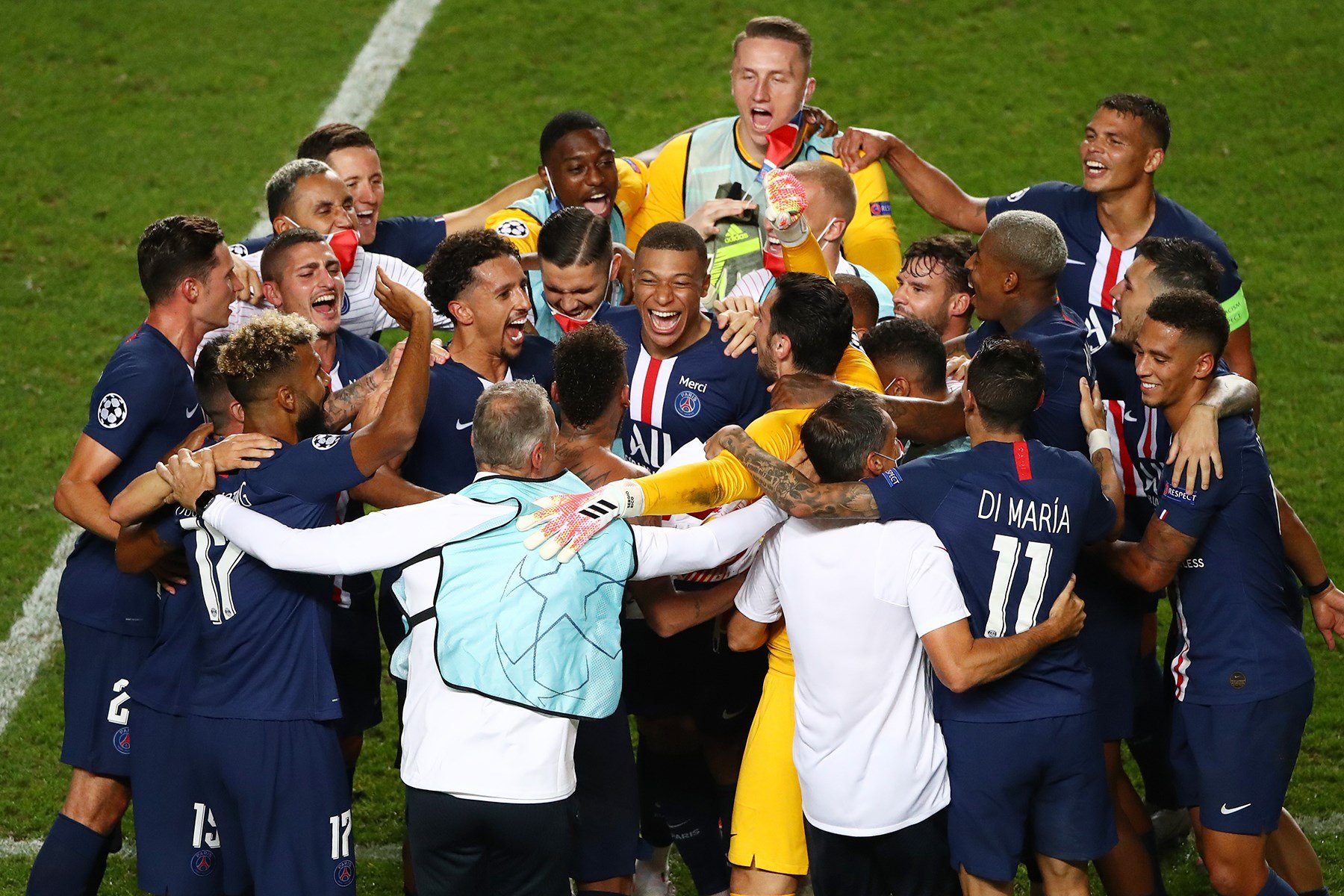 VOCÊ NÃO SABIA que esses TIMES foram CAMPEÕES DA CHAMPIONS LEAGUE (Todos maiores que o PSG)