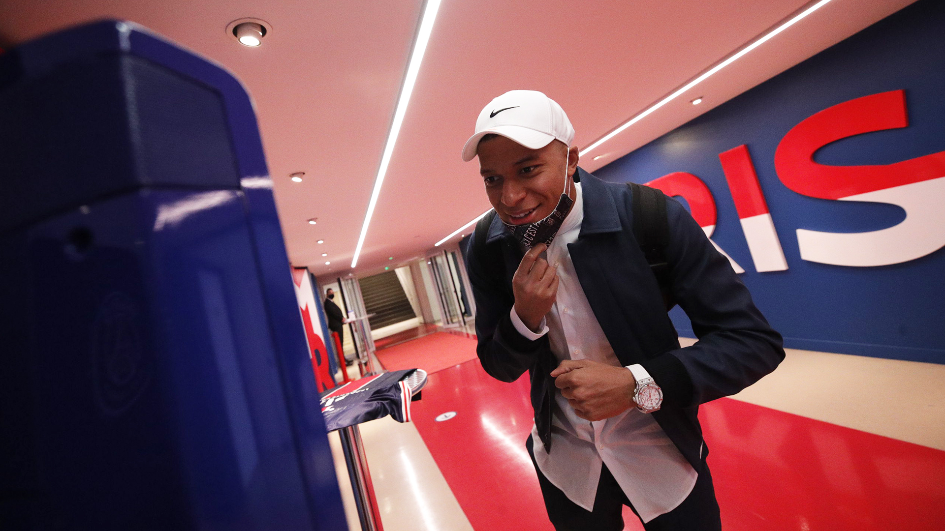Sac louis vuitton best sale mbappe