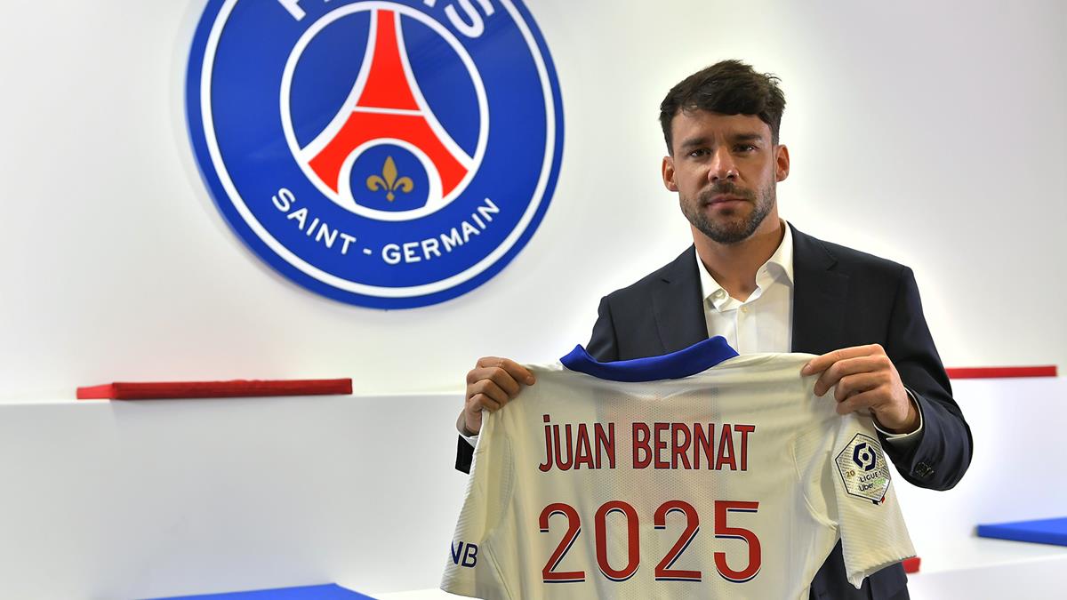 Juan Bernat extends his contract until 2025