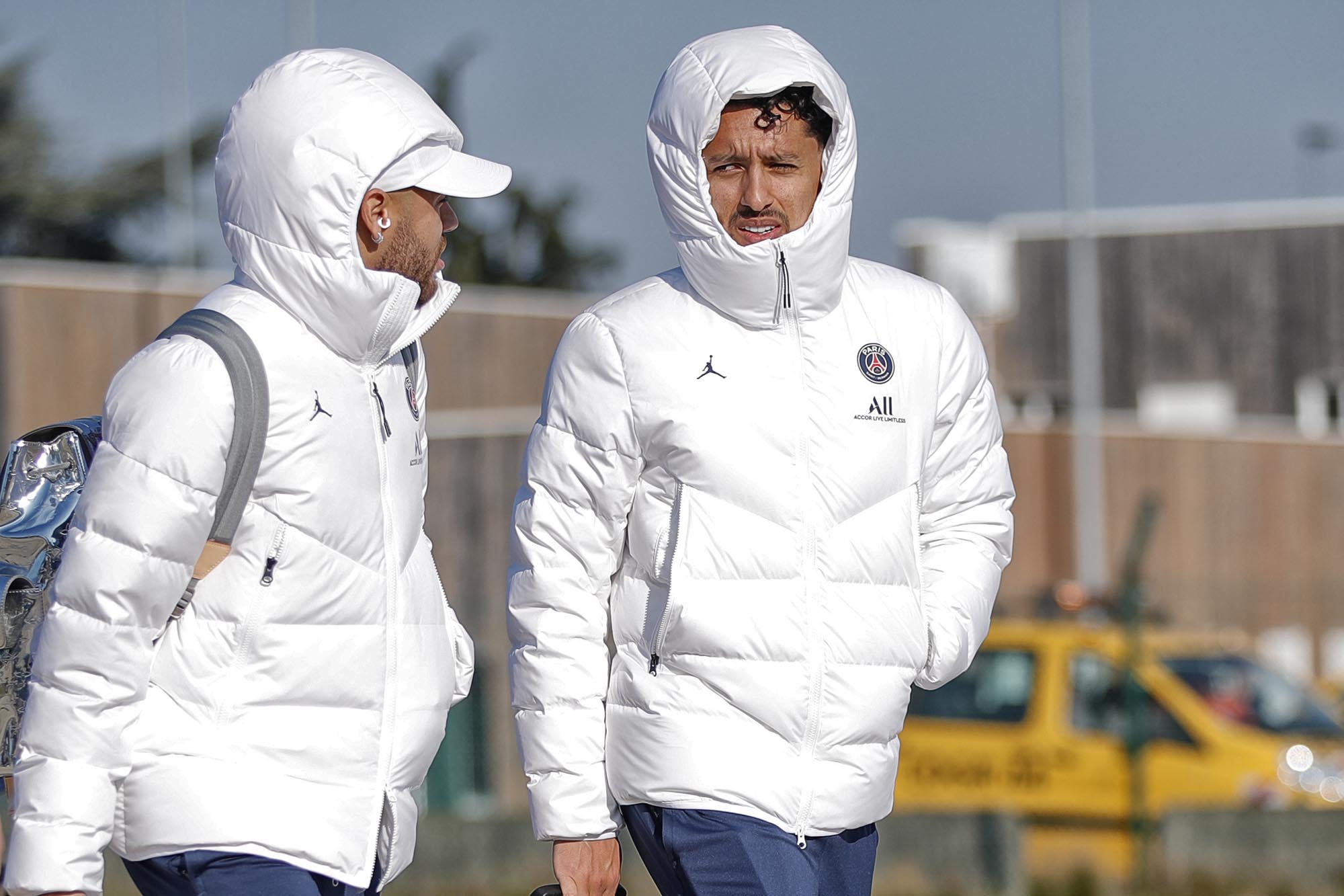 White nike psg sales jacket