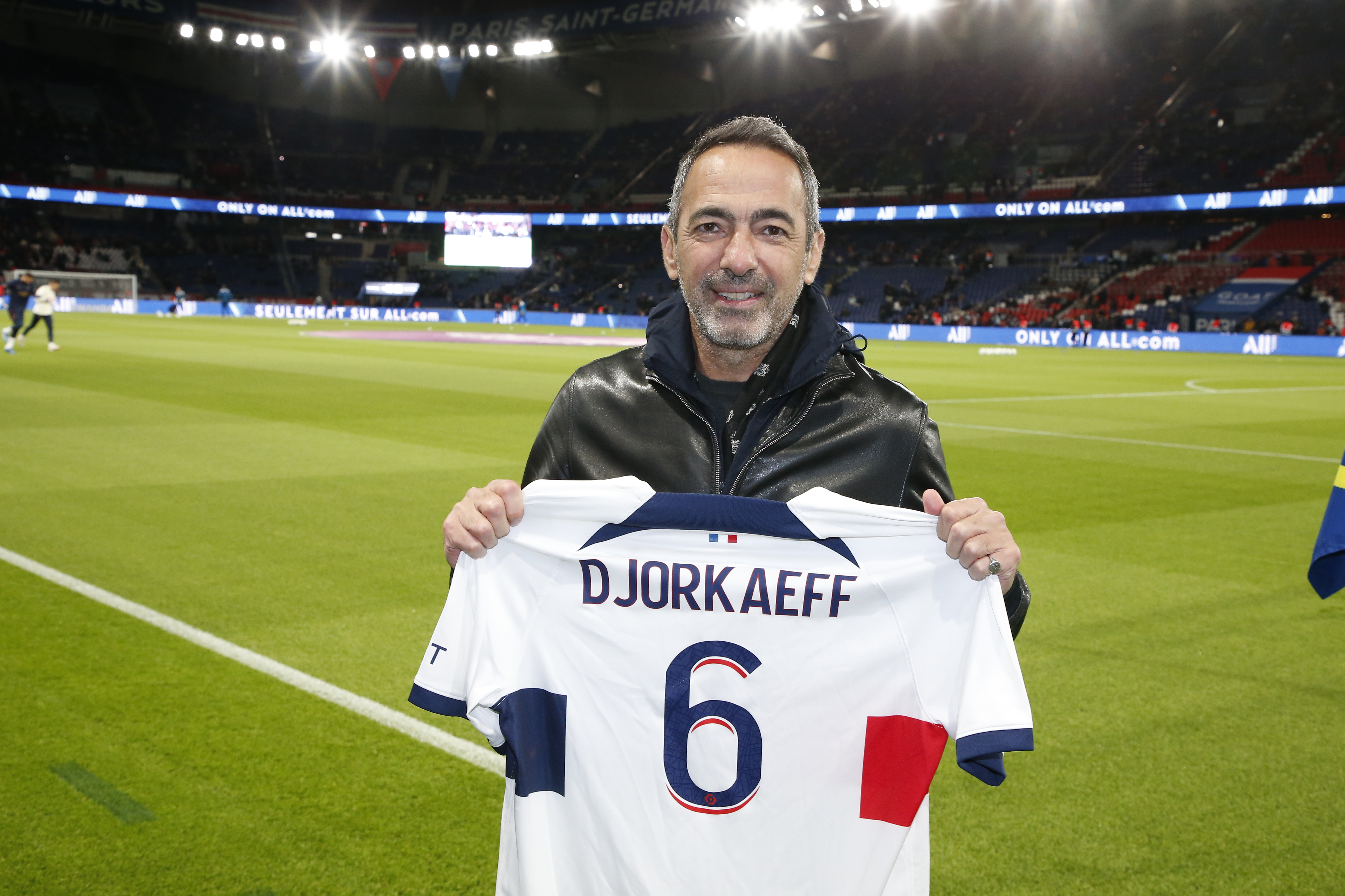 リペイント ジョルカエフ【フランス代表Home】98フランスW杯 （Ｗ杯】フランス・ジルー代表通算得点アンリに並ぶ51ゴール「光栄なこと。彼を超えたい」  - カタール2022 : 日刊スポーツ）