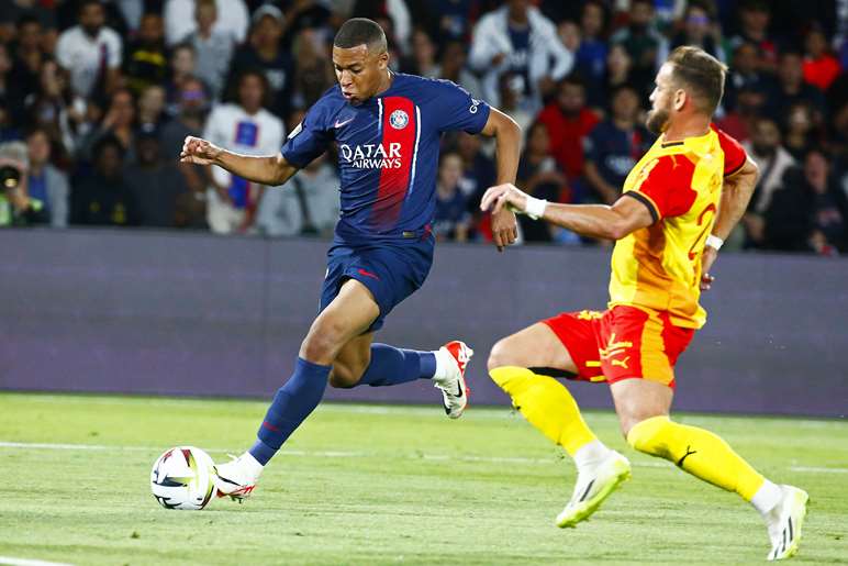 /media/260985/lens-mbappe.jpg