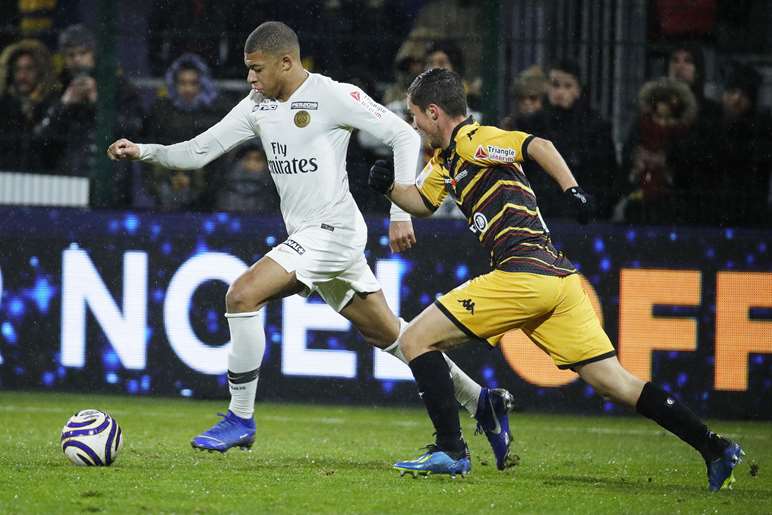 /media/261399/5-orleans-mbappe-2.jpg