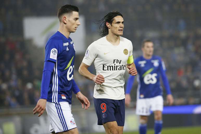 /media/262106/20-strasbourg-cavani.jpg