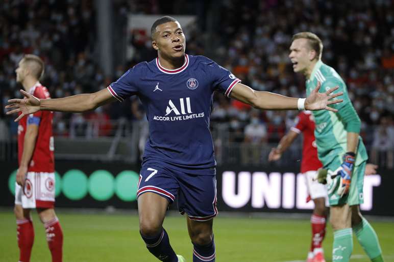 /media/274383/9-joie-mbappe.jpg