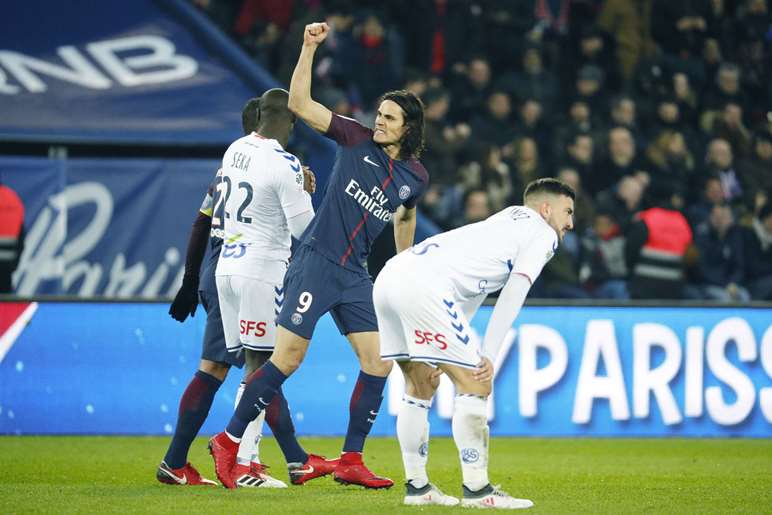 /media/276635/15-joie-cavani.jpg