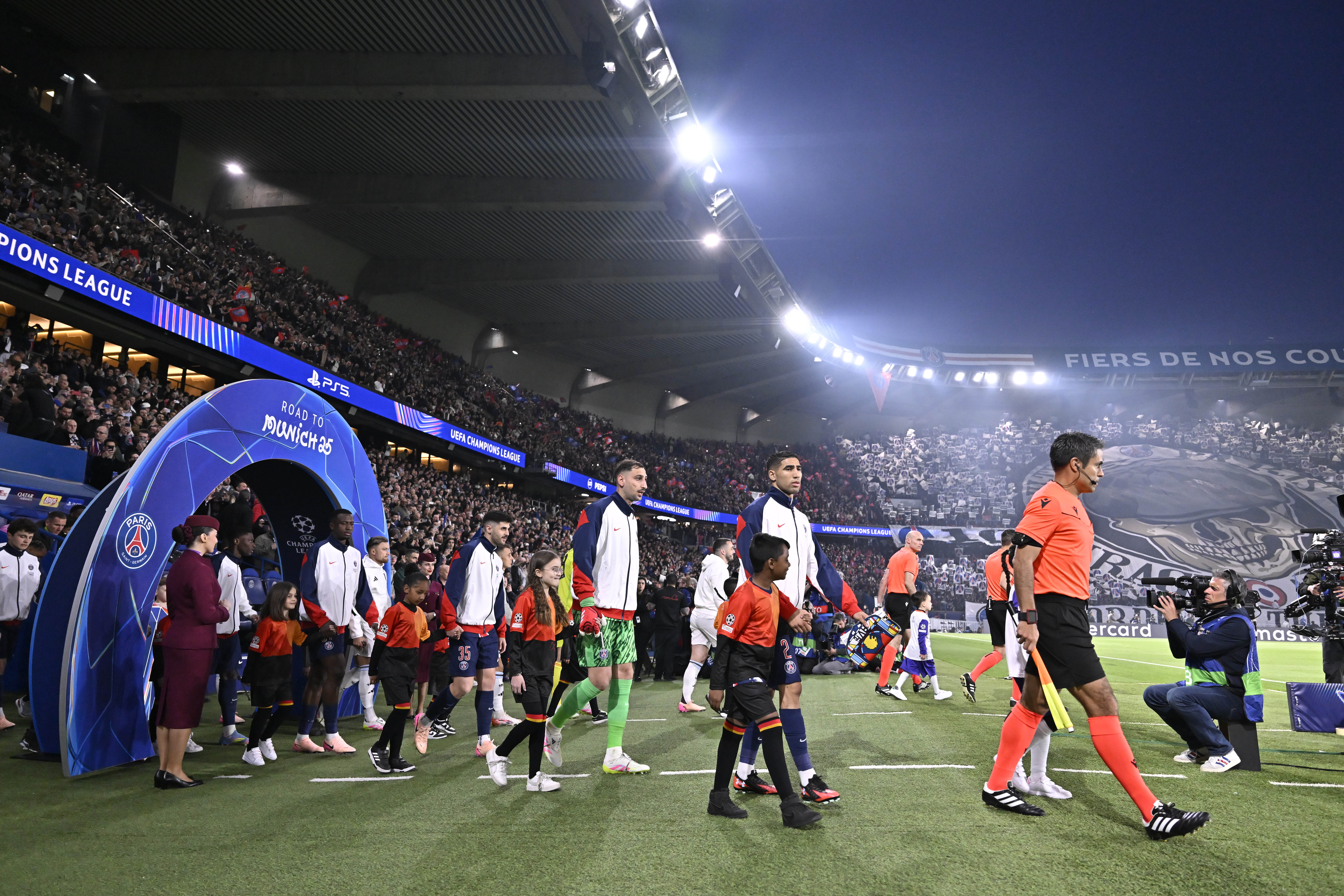 UEFA Champions League quarter-final first leg results - 2
