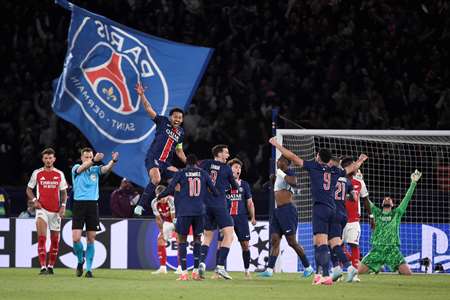 /media/290465/65-arsenal-joie-fin.jpg